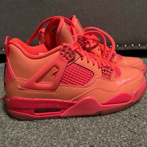 Women’s size 8 Jordan 4 hot punch NRG